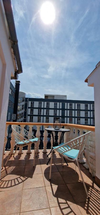 Apartmani Eladora บีโอกราดนาโมรู ภายนอก รูปภาพ