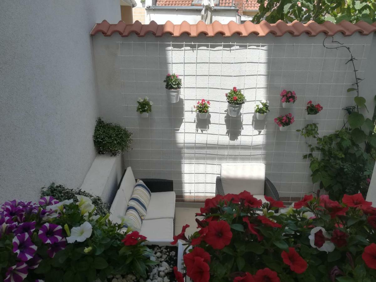 Apartmani Eladora บีโอกราดนาโมรู ภายนอก รูปภาพ